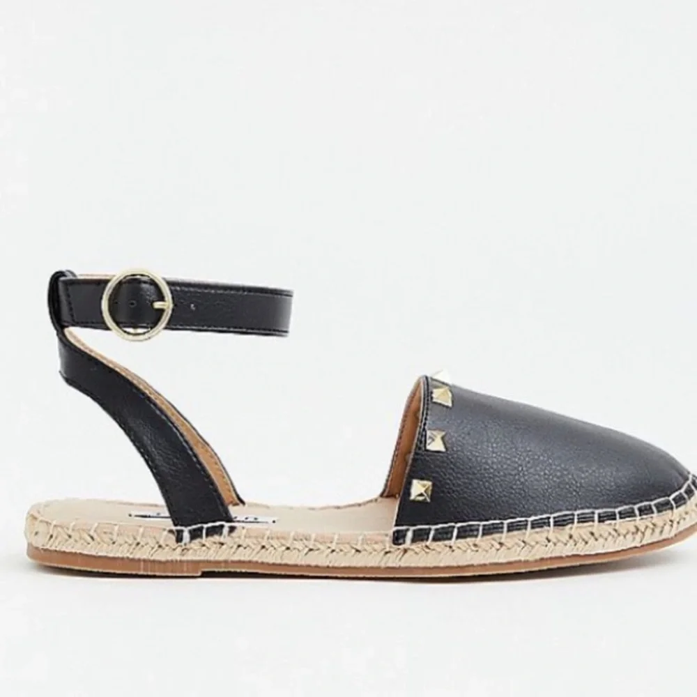 Torrid Sandals - Picture 6 of 8